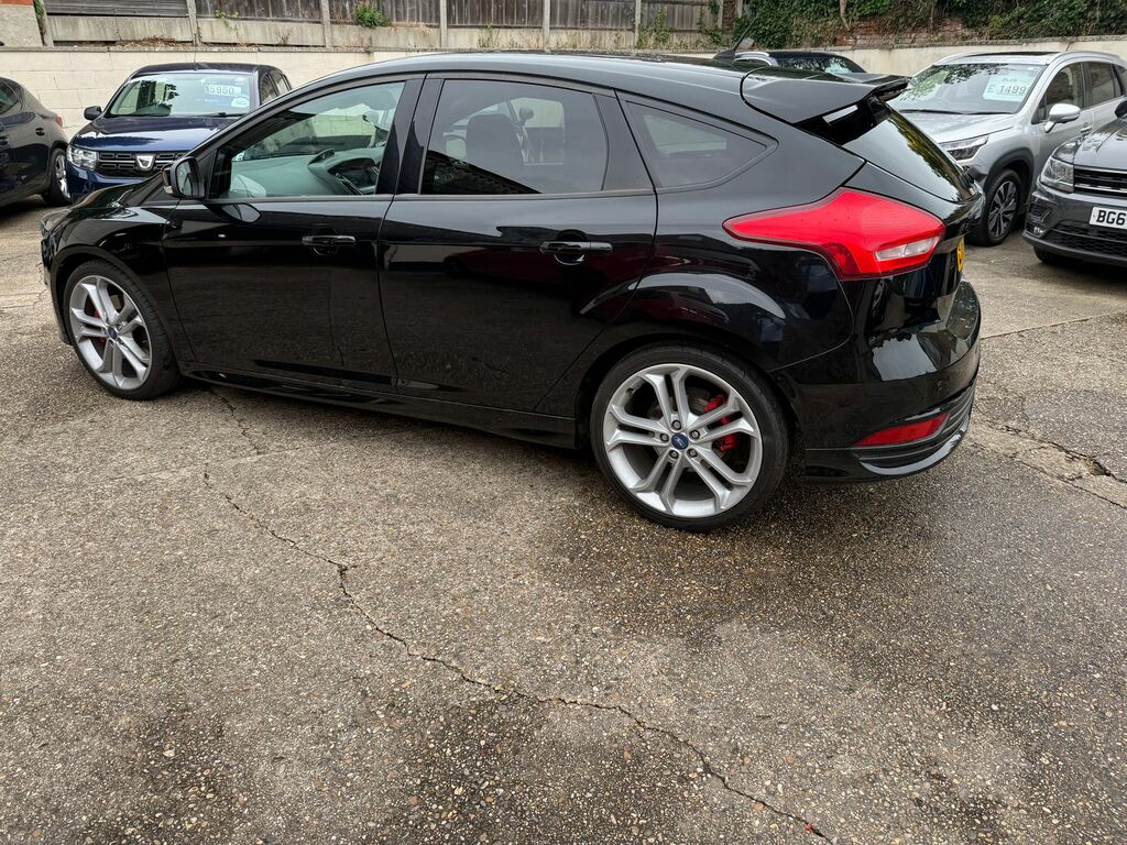 Ford Focus 2.0T Ecoboost St-3 Hatchback Eur Black #4