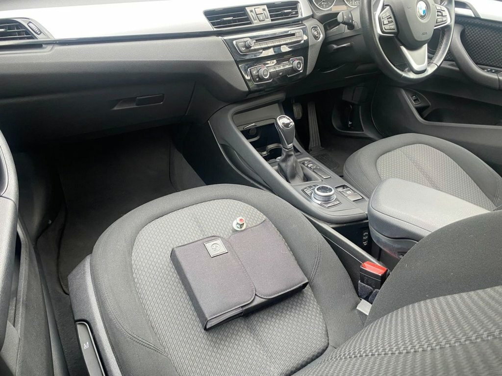 BMW X1 2L Sport White #21