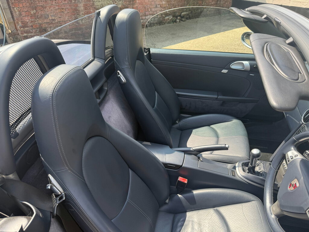 Porsche Boxster 987 Black #13