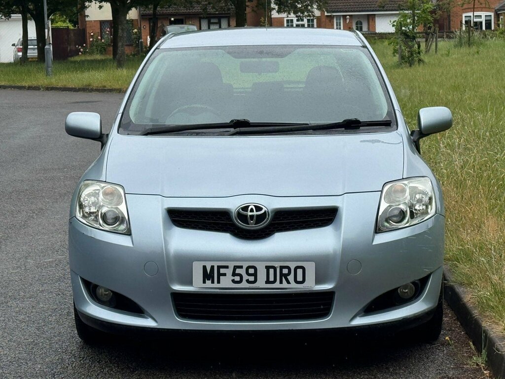 Toyota Auris  Silver #7