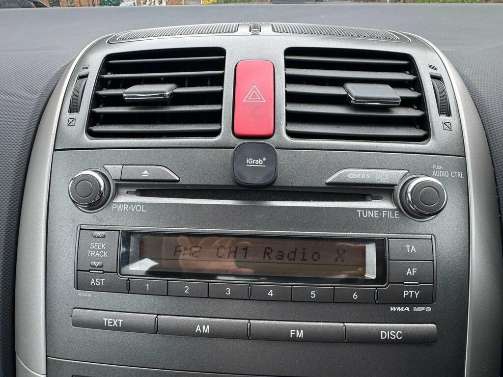 Toyota Auris  Silver #14