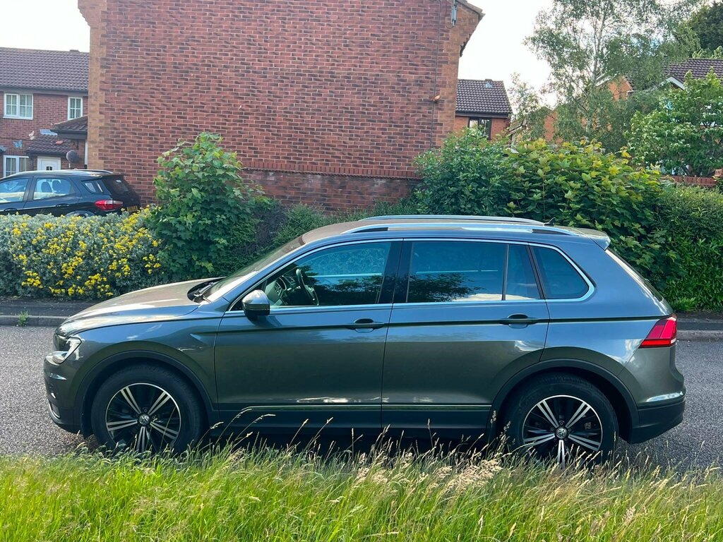 Volkswagen Tiguan 1.5 Tsi Evo Se Navigation Euro 6 Ss Grey #4