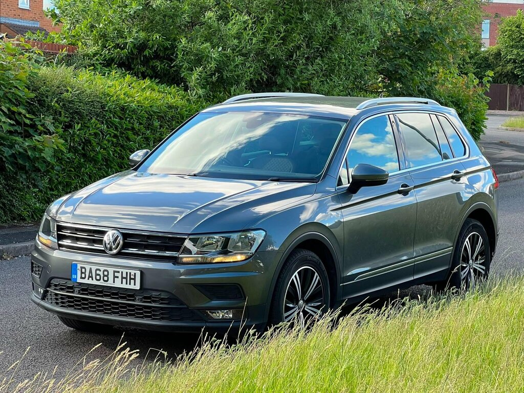 Volkswagen Tiguan 1.5 Tsi Evo Se Navigation Euro 6 Ss Grey #2
