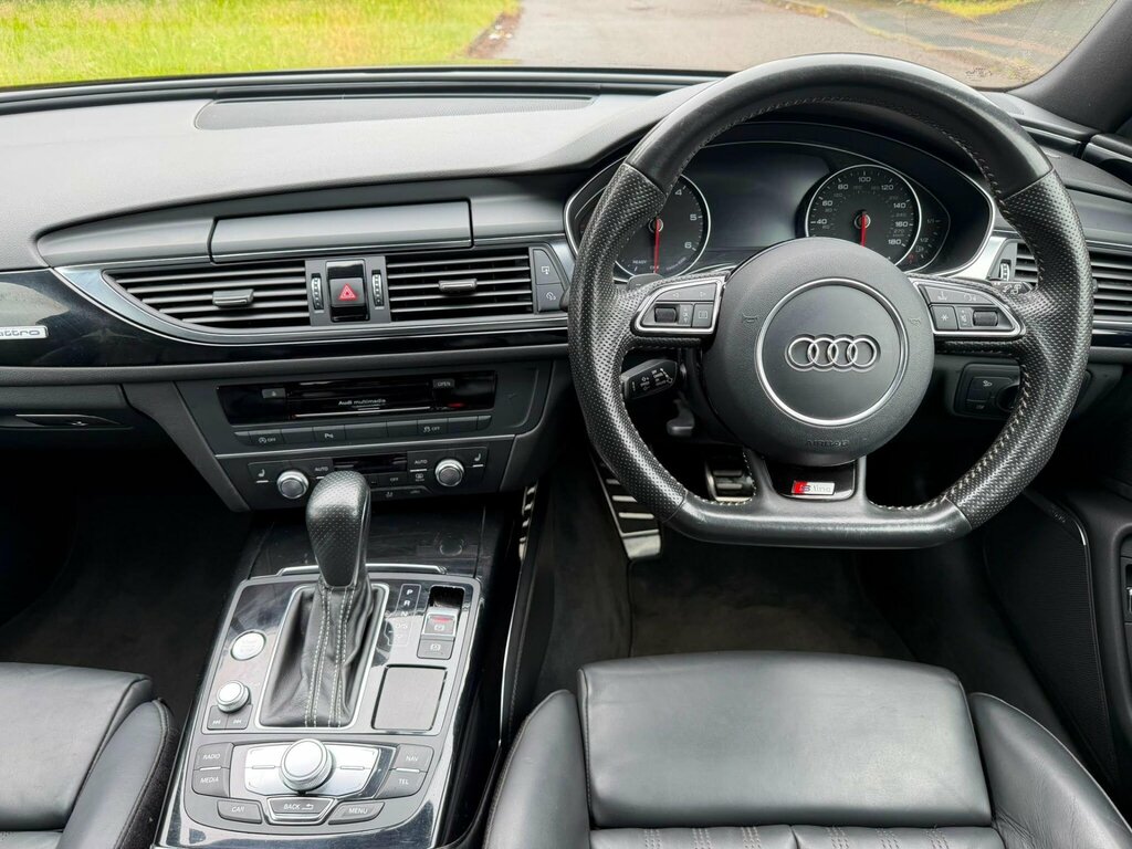Audi A6 Avant Black Edition Blue #16
