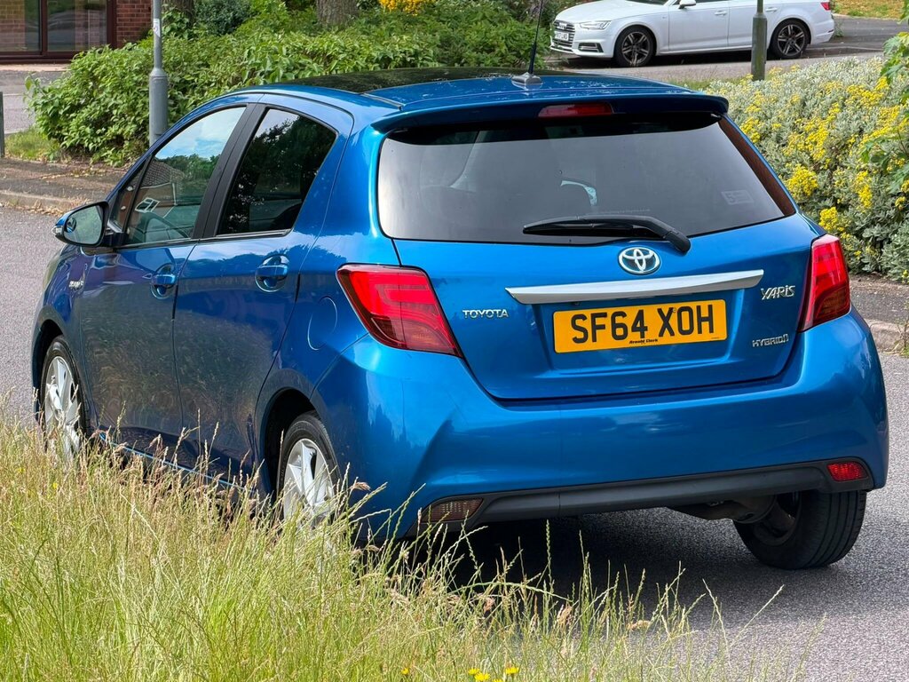 Toyota Yaris 1.5 Vvt-h Excel E-cvt Euro 6 15In Alloy Blue #5