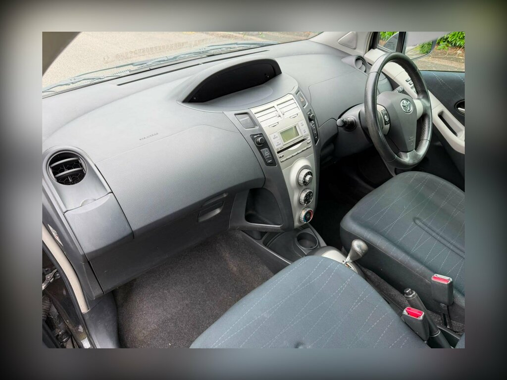 Toyota Yaris 1.3 Tr Multimode Red #20