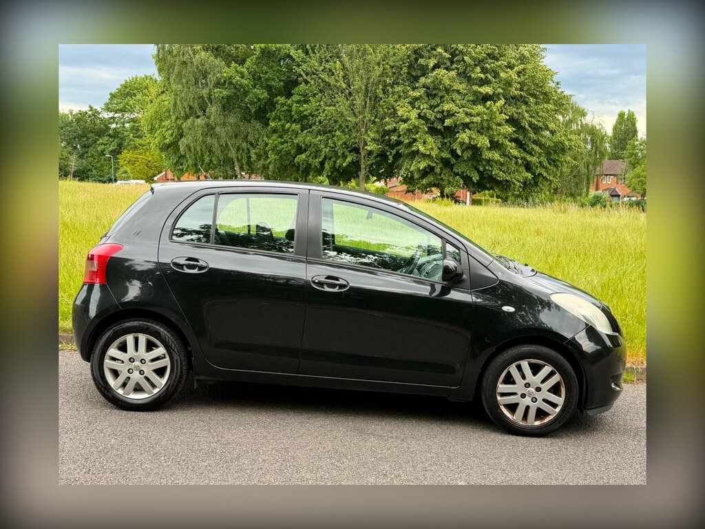 Toyota Yaris 1.3 Tr Multimode Red #3