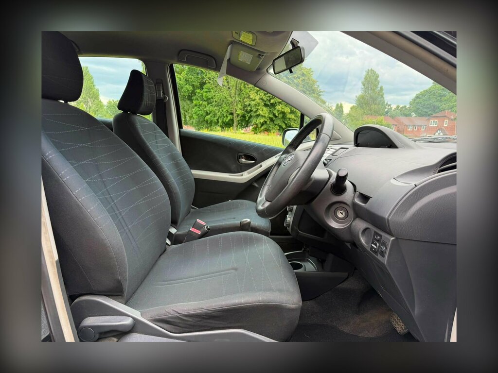 Toyota Yaris 1.3 Tr Multimode Red #17