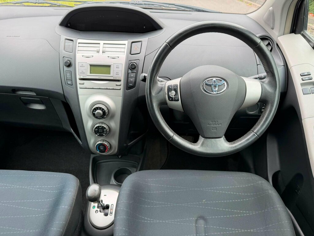 Toyota Yaris 1.3 Tr Multimode Red #13