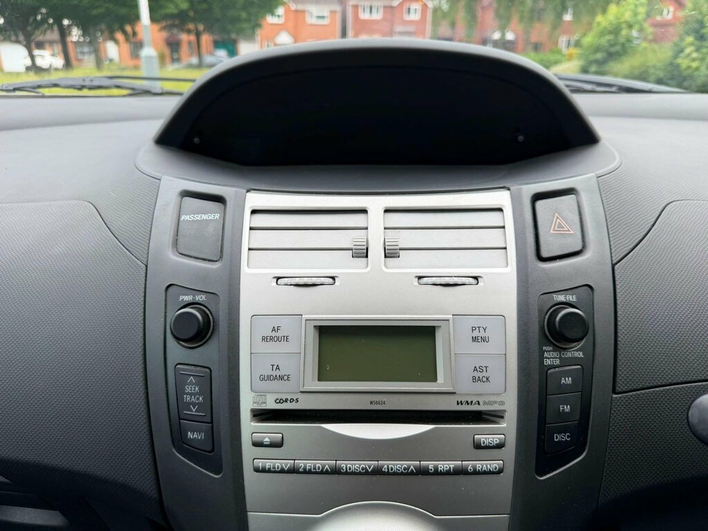 Toyota Yaris 1.3 Tr Multimode Red #14