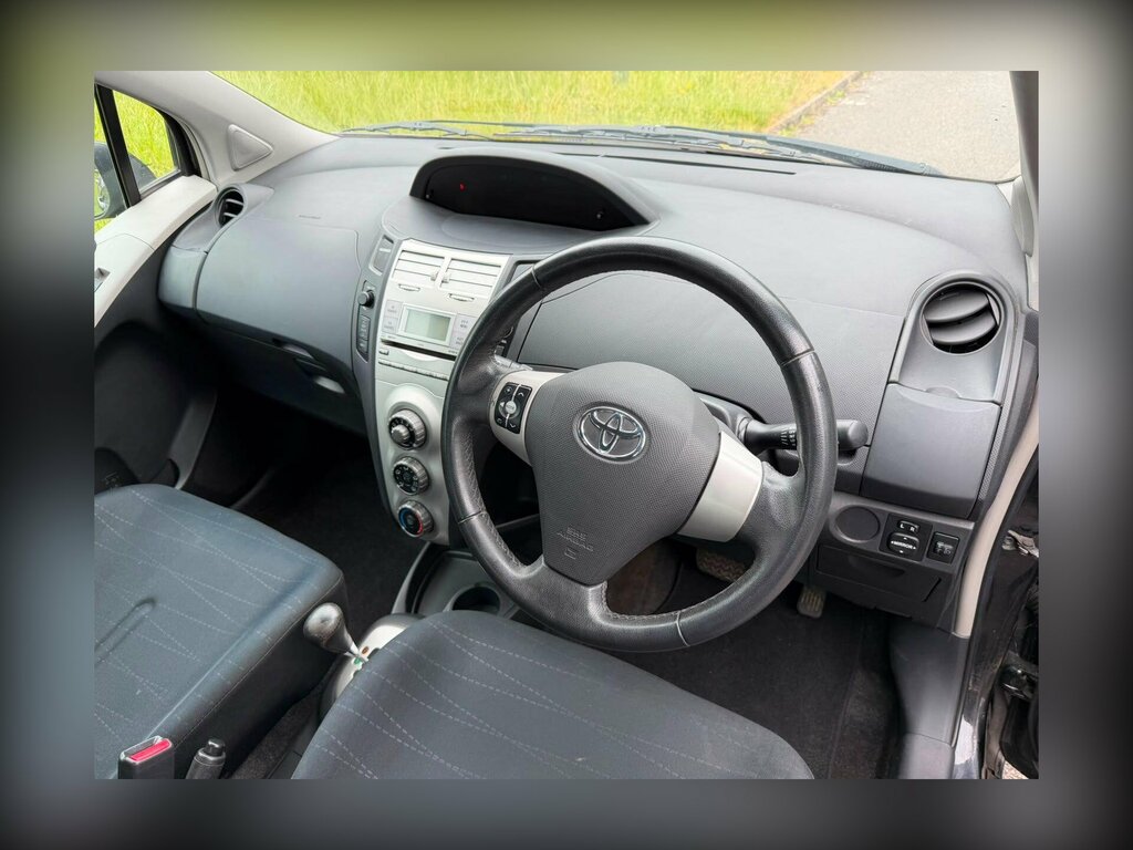 Toyota Yaris 1.3 Tr Multimode Red #18