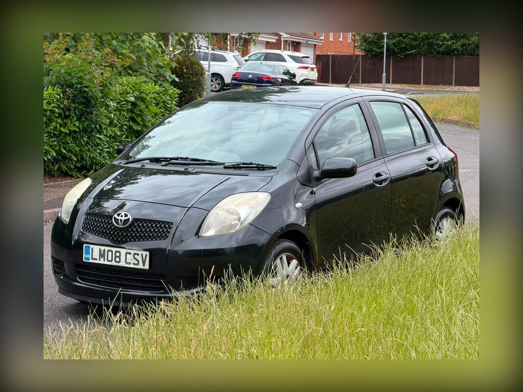 Toyota Yaris 1.3 Tr Multimode Red #2
