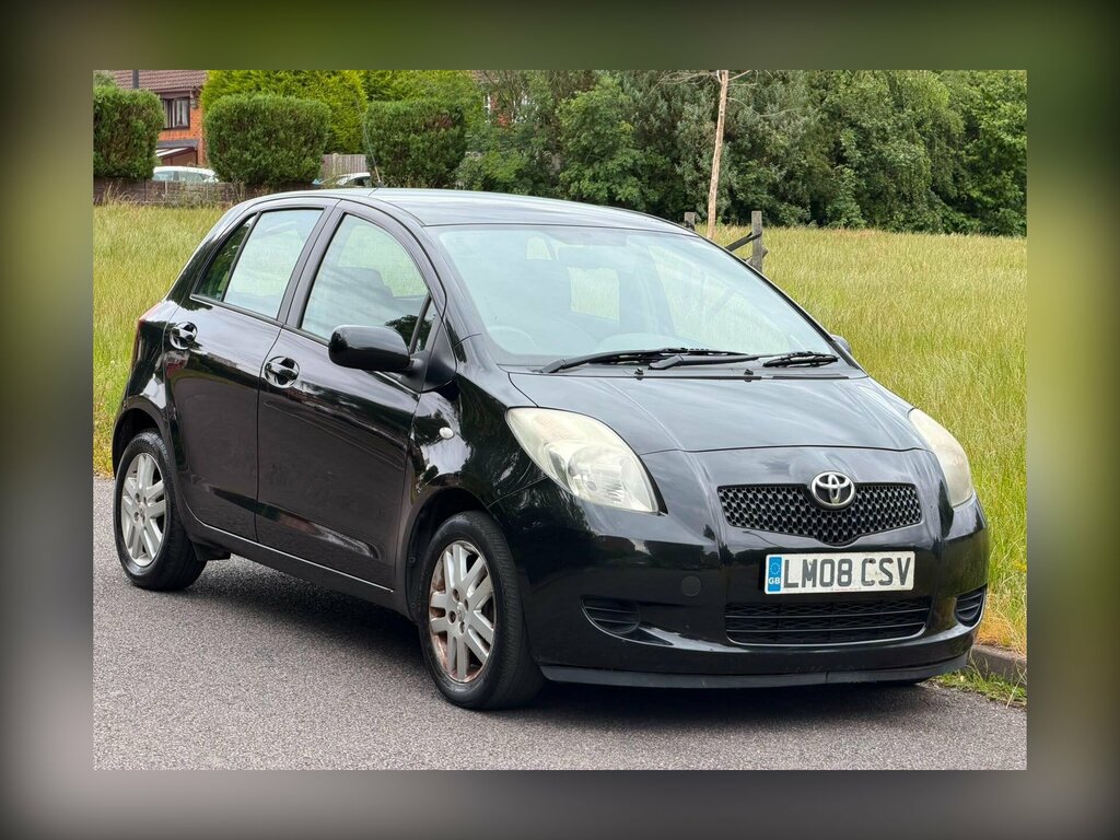 Toyota Yaris 1.3 Tr Multimode Red #1