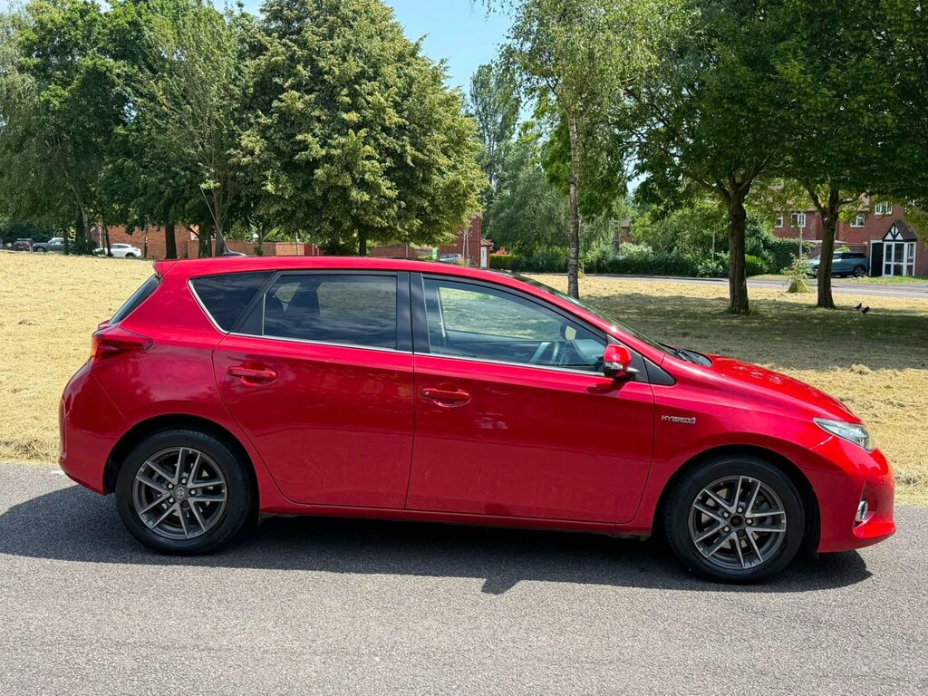 Toyota Auris 1.8 Vvt-h Icon Plus Cvt Euro 5 Ss Red #4