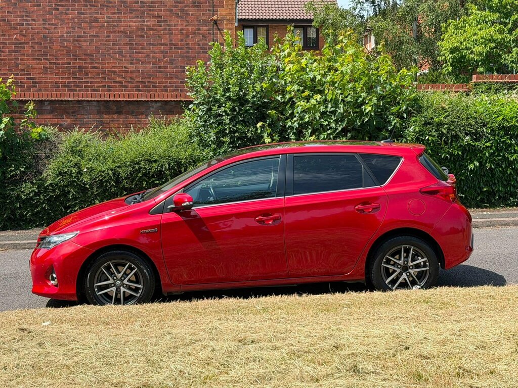 Toyota Auris 1.8 Vvt-h Icon Plus Cvt Euro 5 Ss Red #3