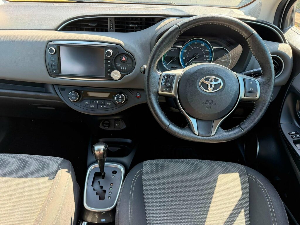 Toyota Yaris Icon Blue #13