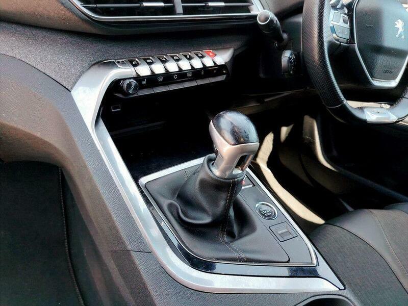 Peugeot 5008 1.2 Puretech Active Green #19