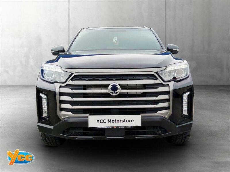 SsangYong Musso 2.2D Saracen Pickup Double Cab 4Wd Black #2