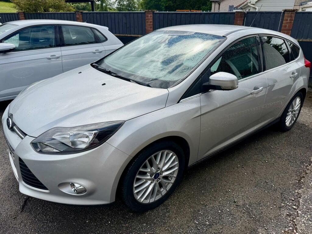 Ford Focus 1.6 Tdci Zetec Euro 5 Ss 2015 GN64WPL Silver #4