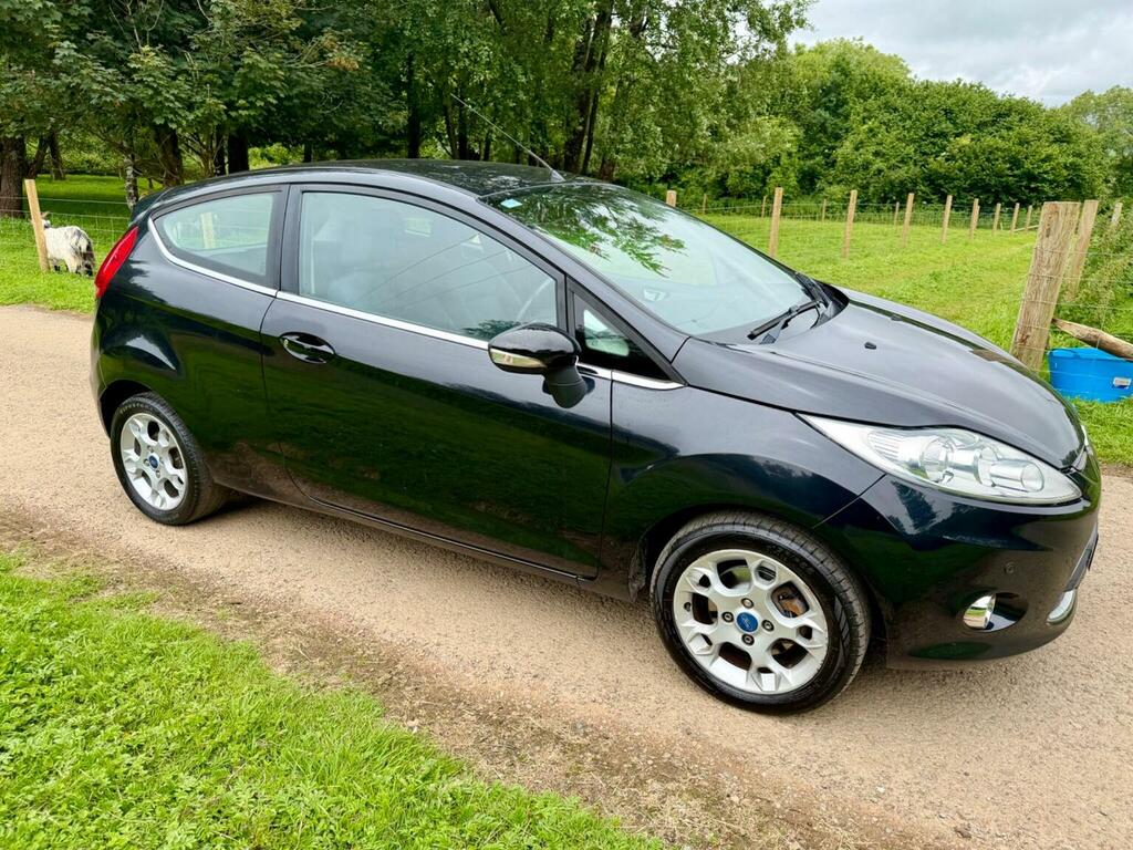Ford Fiesta 1.25 Zetec Euro 5 2012 Black #3