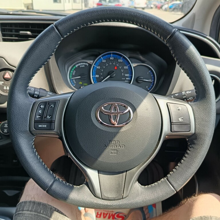 Toyota Yaris 1.4 D-4d Icon Plus 90 Bhp Blue #23
