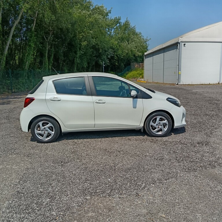Toyota Yaris 1.4 D-4d Icon Plus 90 Bhp Blue #8