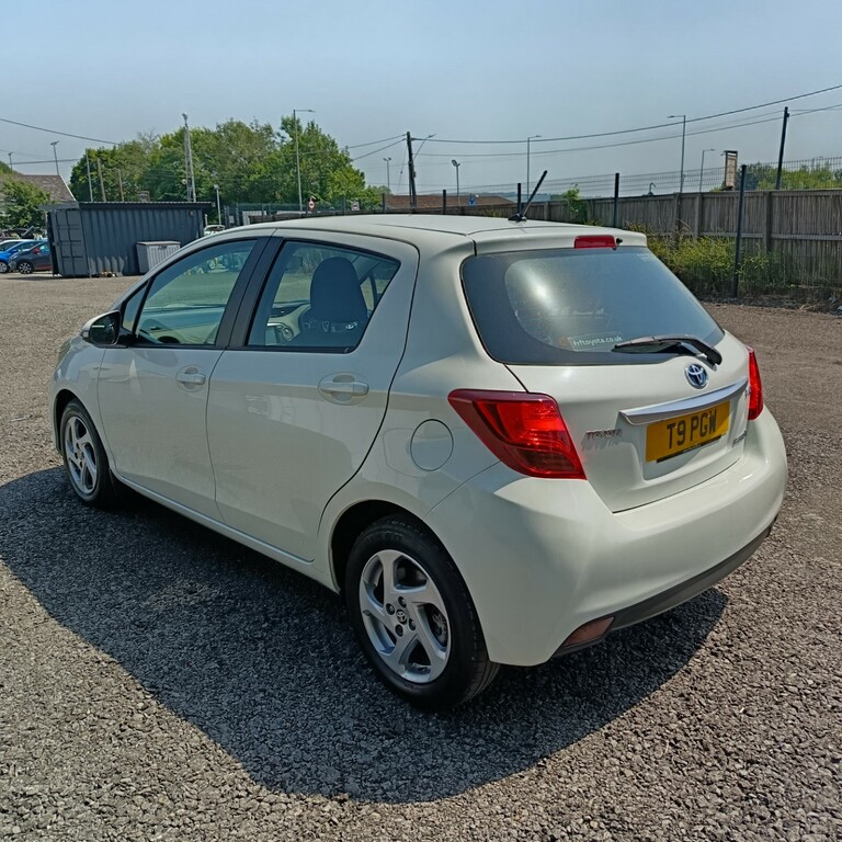 Toyota Yaris 1.4 D-4d Icon Plus 90 Bhp Blue #5