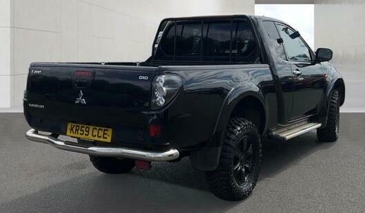 Mitsubishi L200 Warrior Black #6