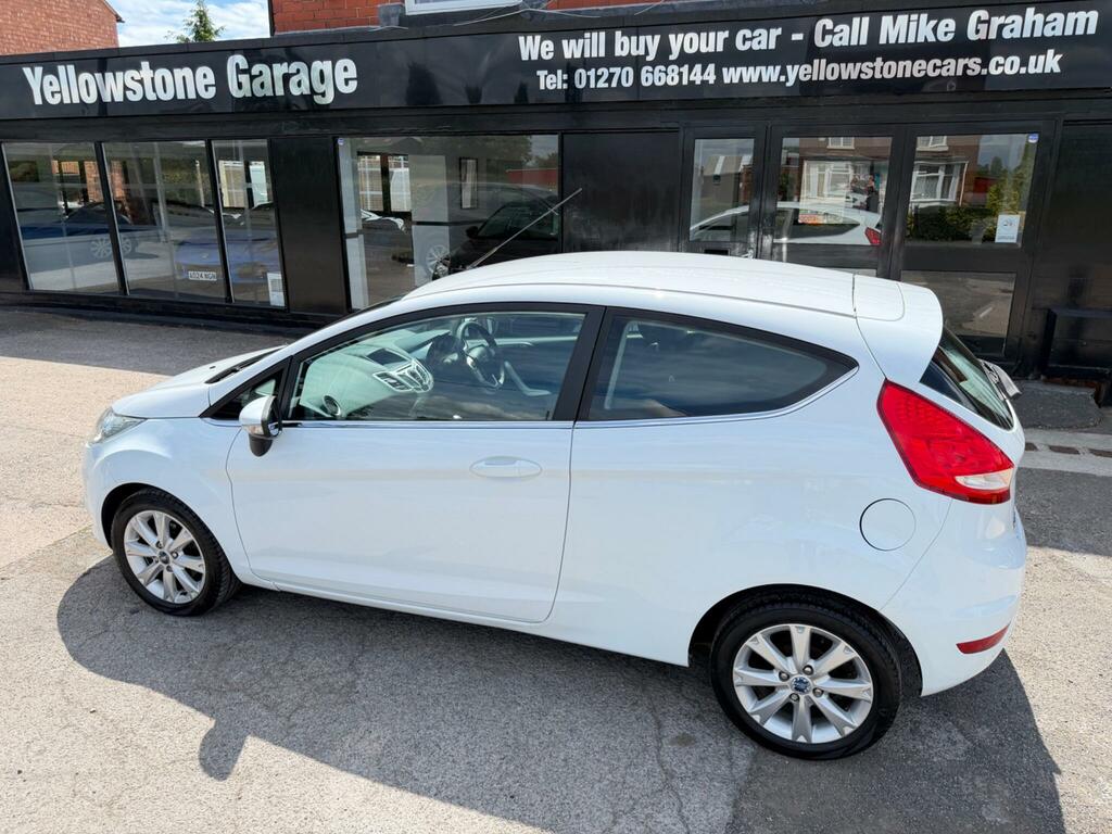 Ford Fiesta Titanium Red #13
