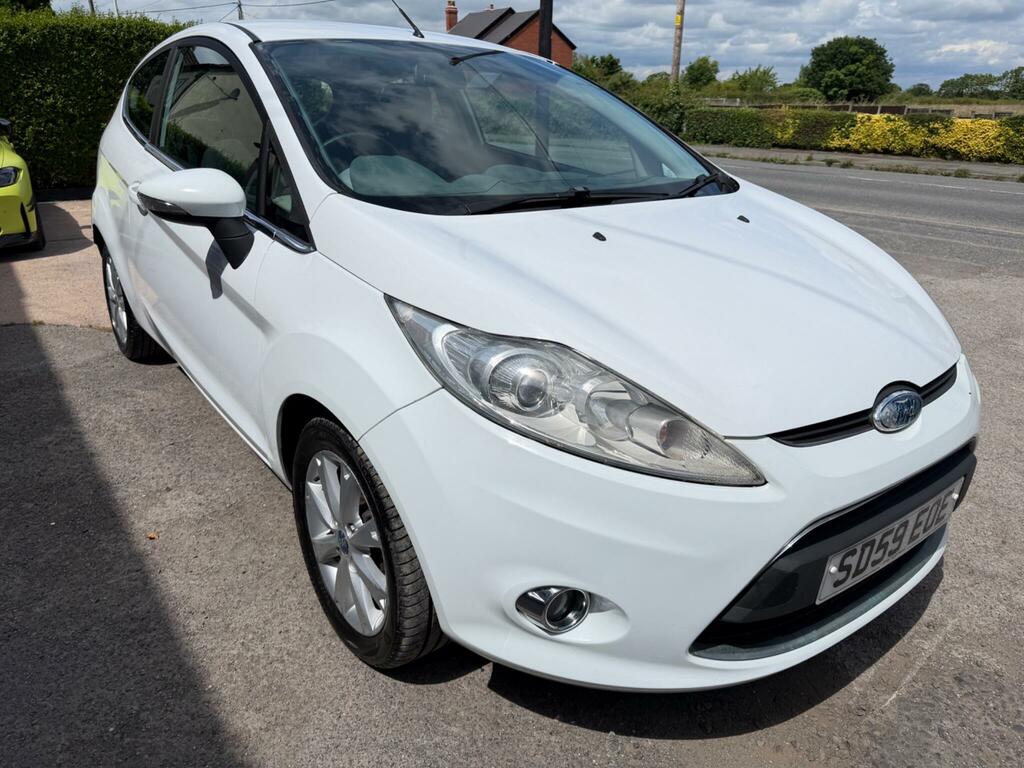 Ford Fiesta Titanium Red #3