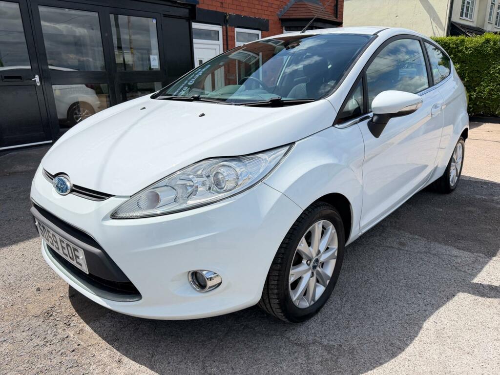 Ford Fiesta Titanium Red #15
