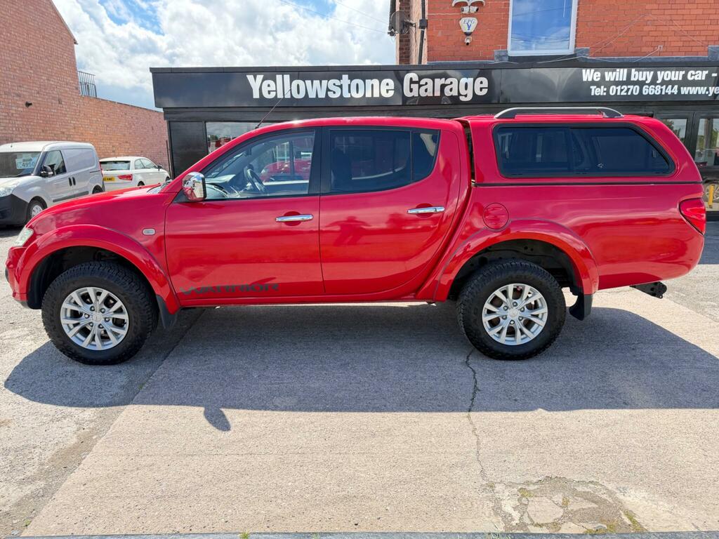 Mitsubishi L200 Warrior Red #3