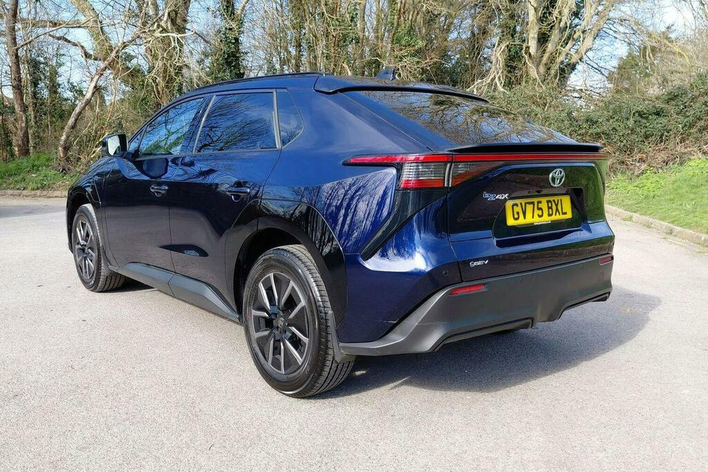 Toyota bZ4X 73.1Kwh Design Suv GV75BXL Blue #5