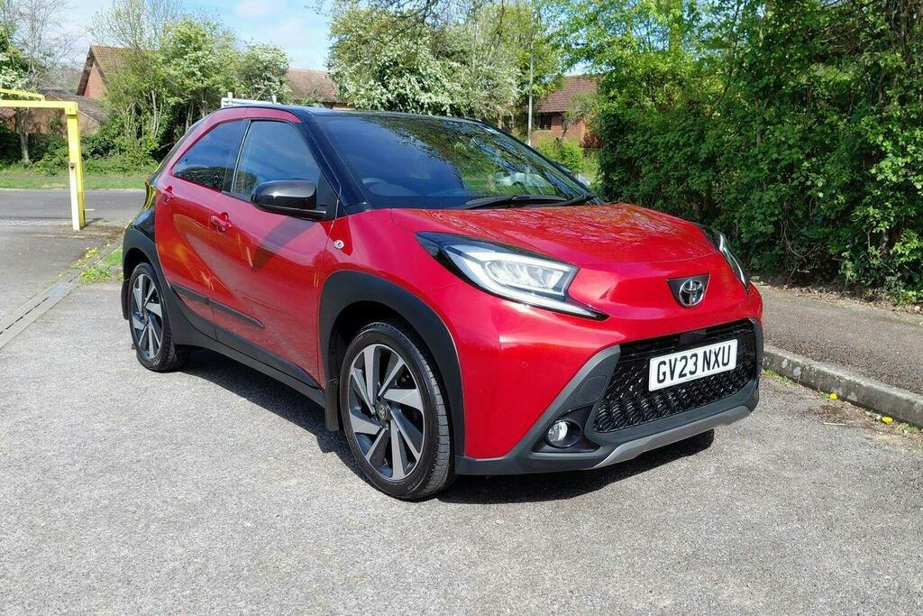 Toyota Aygo X 1.0 Vvt I Exclusive Hatchback X Shift Red