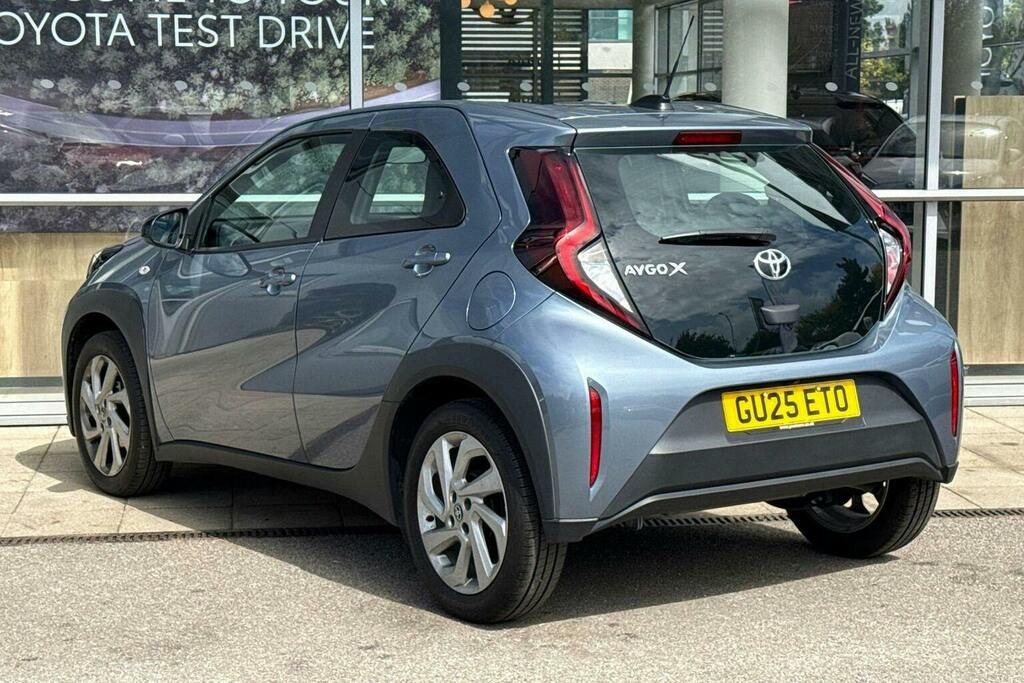 Toyota Aygo X 1.0 Vvt I Pure Hatchback GU25ETO Grey #4