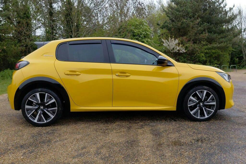 Peugeot 208 1.2 Puretech Gt Line Hatchback Eat GY20OBV Yellow #2