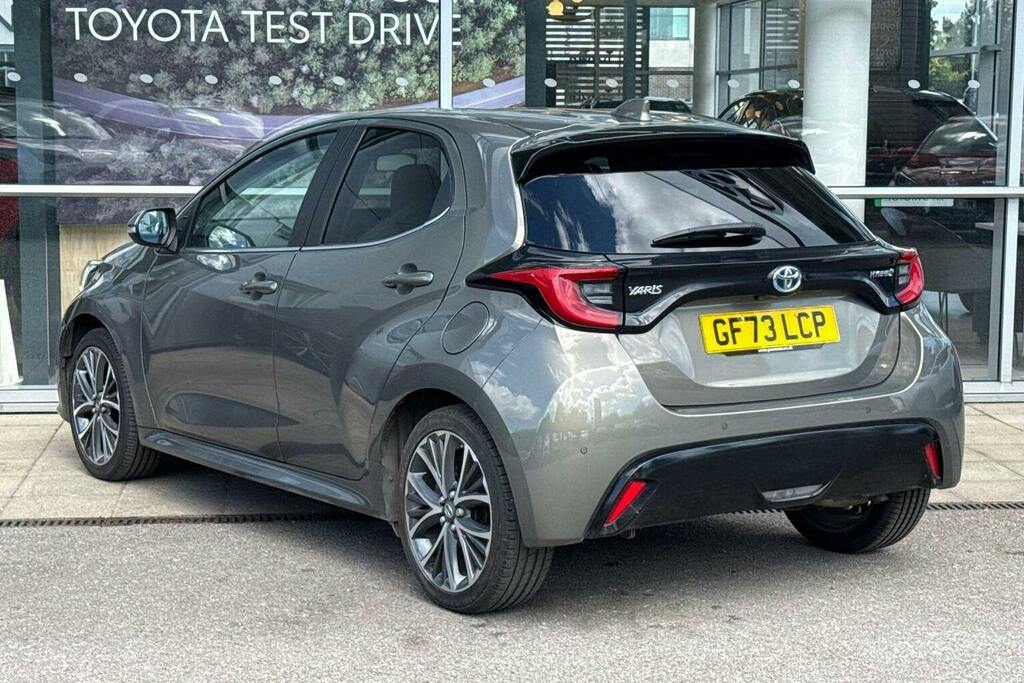 Toyota Yaris 1.5 Vvt H Excel Hatchback Hybrid E Cvt GF73LCP Brown #4