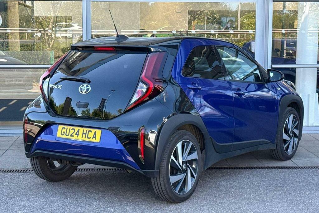 Toyota Aygo X 1.0 Vvt I Edge Hatchback GU24HCA Blue #2
