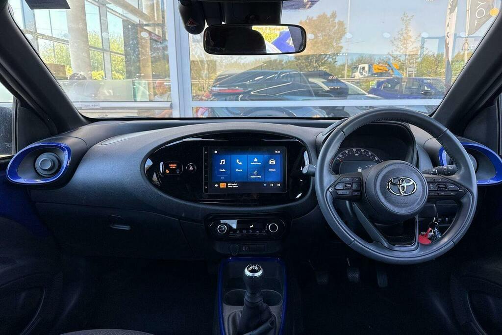 Toyota Aygo X 1.0 Vvt I Edge Hatchback GU24HCA Blue #6
