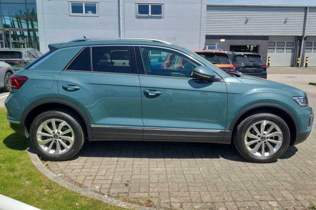 Volkswagen T-Roc 1.5 Tsi Style Suv GD25OEY Blue #2