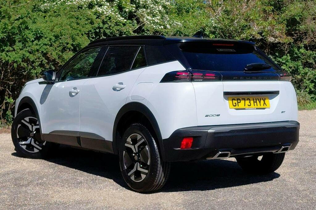 Peugeot 2008 1.2 Puretech Gt Suv Eat GP73HYX White #5