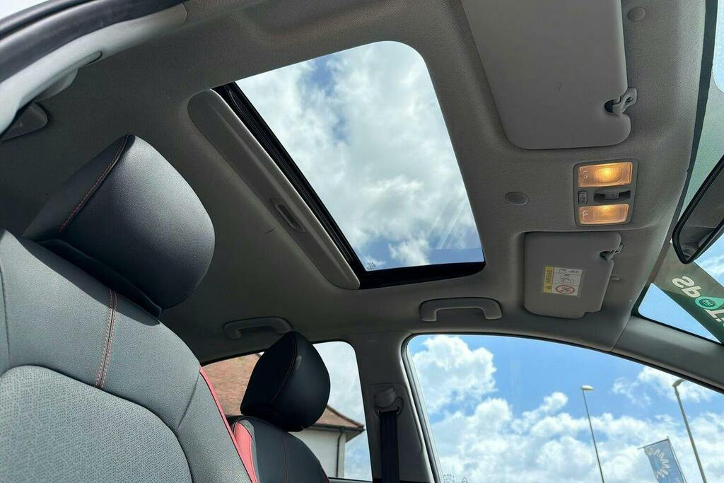 Kia Picanto 1.25 Gt Line S Hatchback White #4