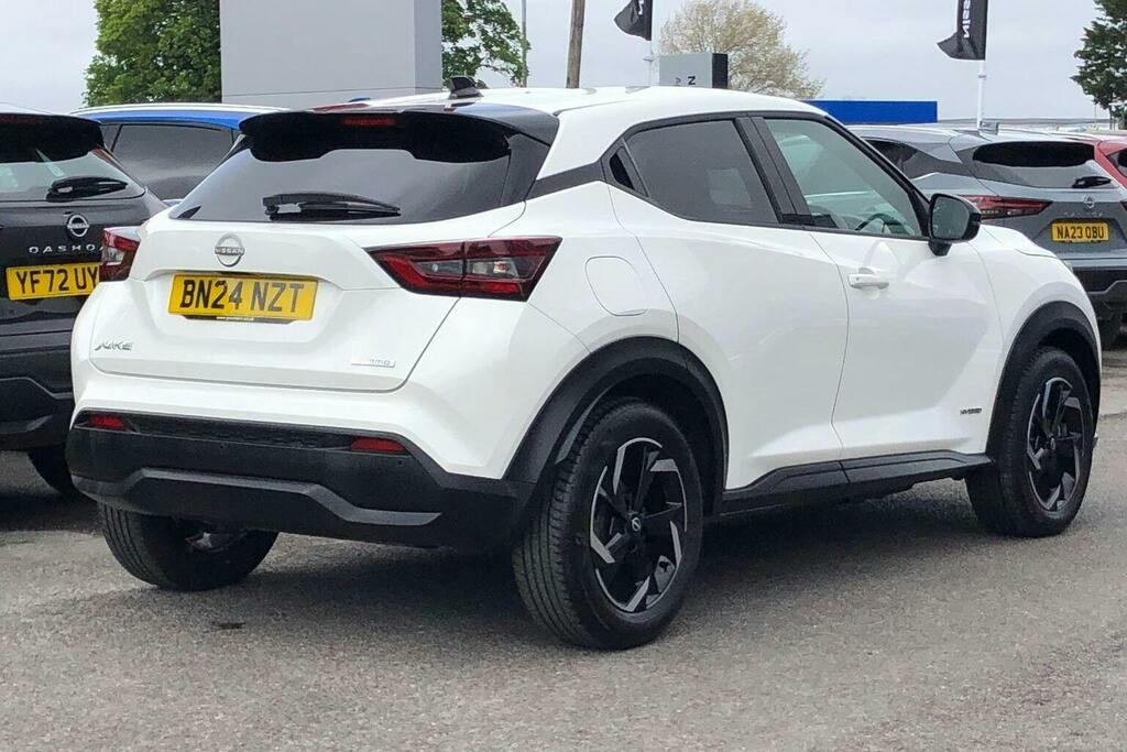 Nissan Juke 1.6 N Connecta Suv Hybrid White #3