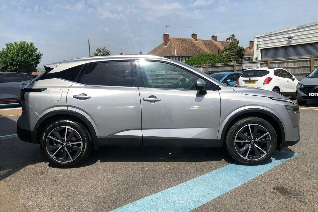 Nissan Qashqai 1.3 Dig T Mhev Tekna Suv Hybrid PJ23AXA Silver #2