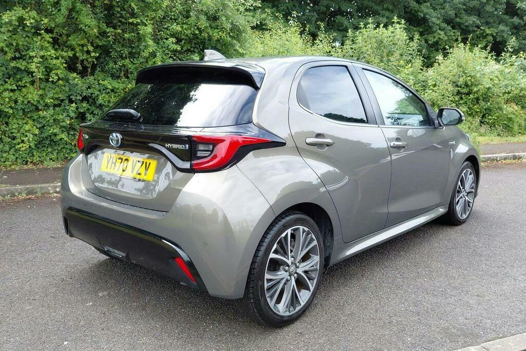 Toyota Yaris 1.5 Vvt H Excel Hatchback Hybrid E Cvt YH70VZV Brown #2