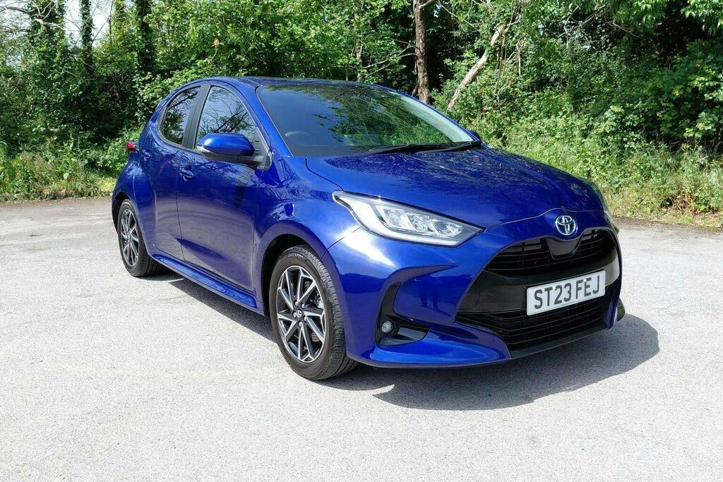 Toyota Yaris 1.5 Vvt H Design Hatchback Hybrid E Cvt Blue