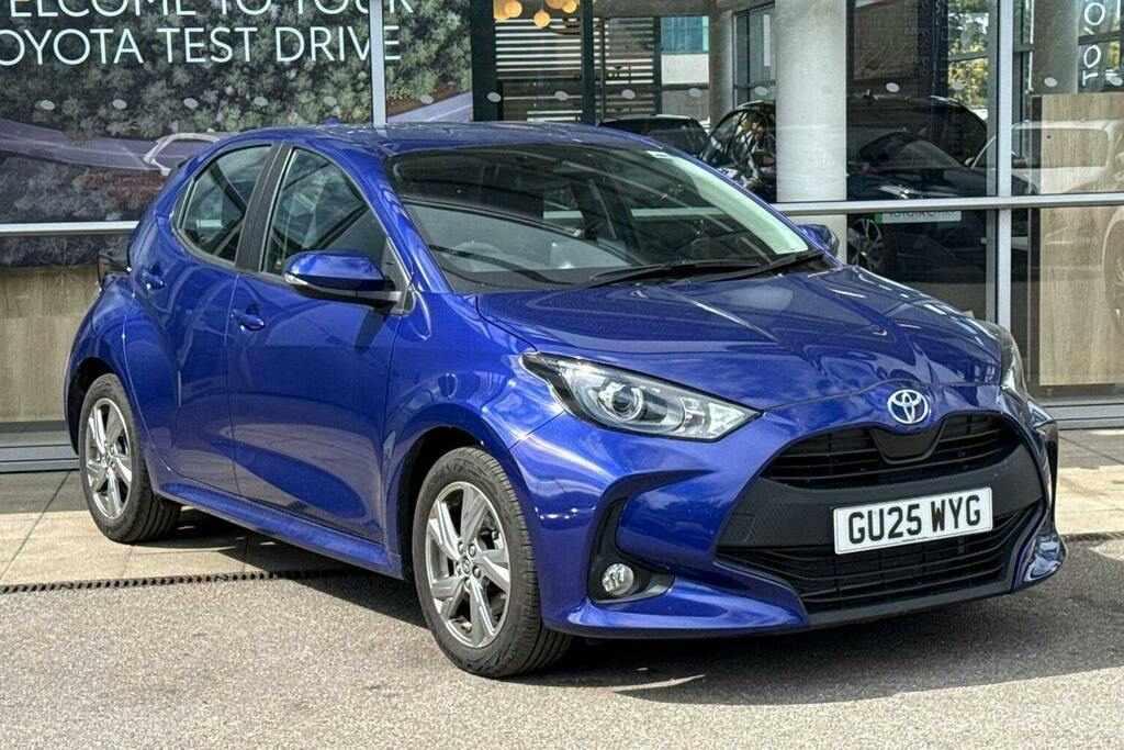 Toyota Yaris 1.5 Vvt H Icon Hatchback Hybrid E Cvt Blue