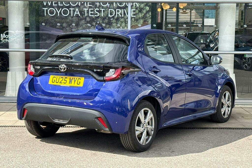 Toyota Yaris 1.5 Vvt H Icon Hatchback Hybrid E Cvt Blue #2
