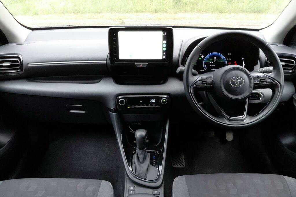 Toyota Yaris 1.5 Vvt H Design Hatchback Hybrid E Cvt Blue #6