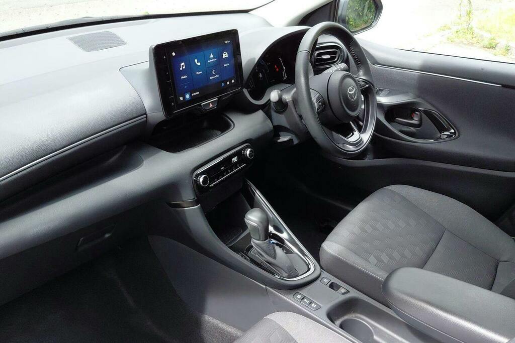 Toyota Yaris 1.5 Vvt H Design Hatchback Hybrid E Cvt Blue #5
